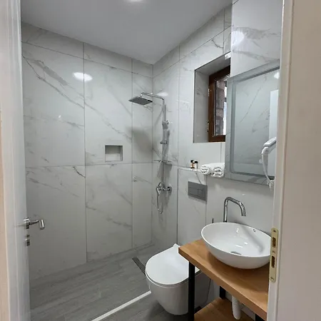 Stone Hearth Гостевой дом