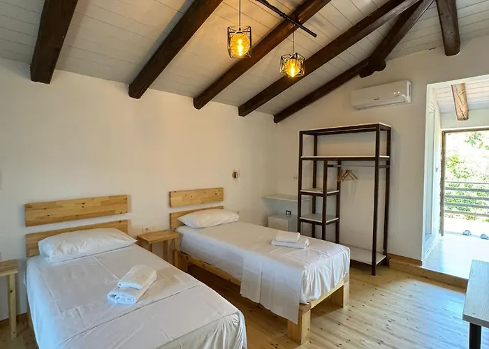 Stone Hearth 3* Himare